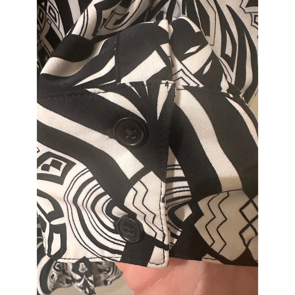 Essentials By Milano Woman 1X Black White Geometric Tribal 3/4 Sleeve Blouse - Picture 7 of 8